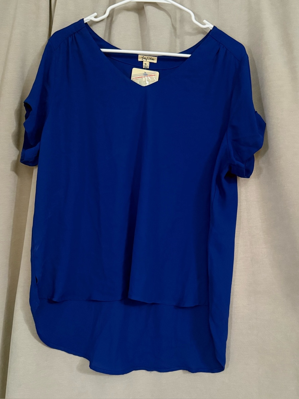 Lily White Royal Blue Short Sleeve V-Neck High-Low Blouse - Size XL